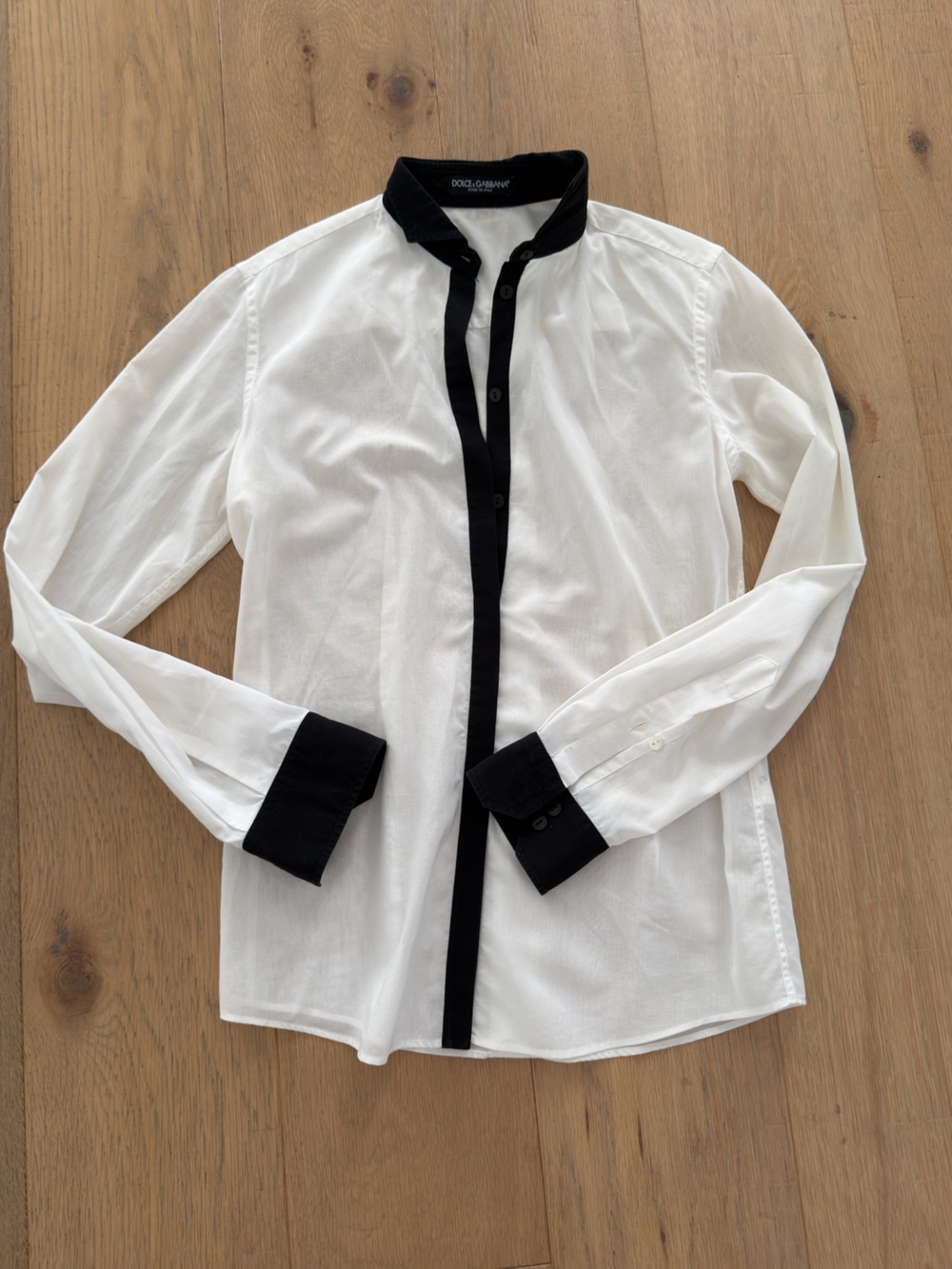 Dolce & Gabbana White Button-Up Shirt with Black Trim - Picture 2 of 7